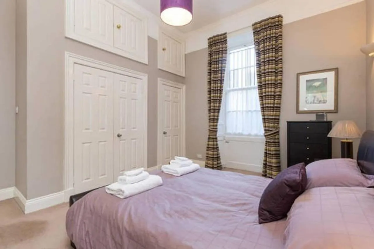 Altido Amazing Hanover St Apt In City Centre 2Br, 2Bath Edinburgh